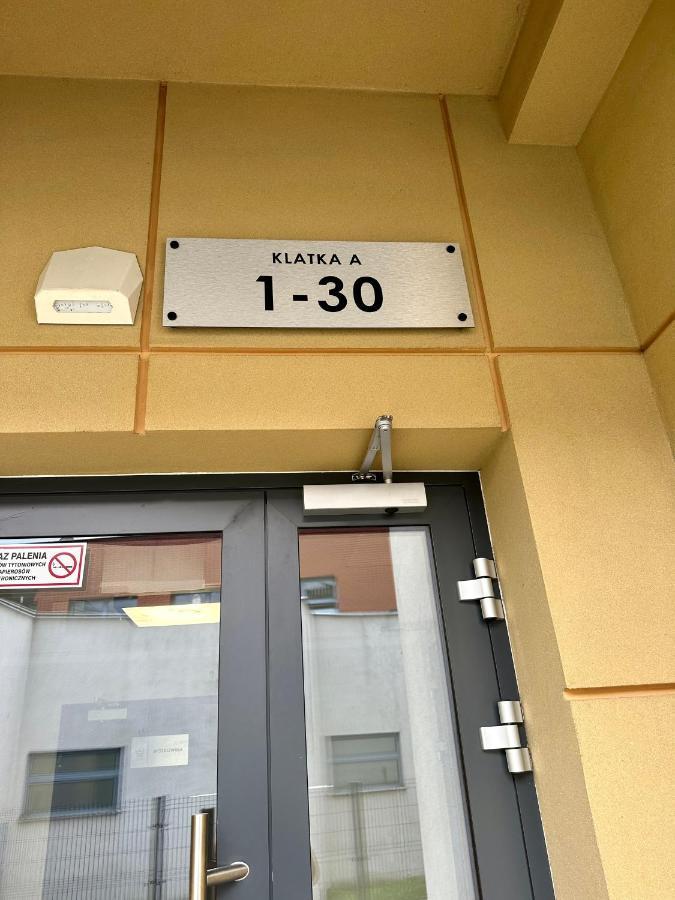 Sdh 4 Radzymin Comfortable Apartment Near Warsaw ภายนอก รูปภาพ